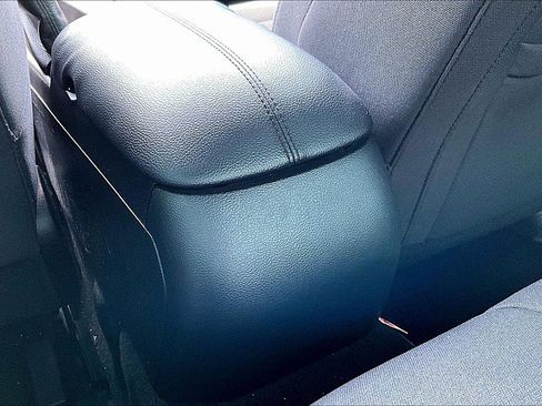 Used 2019 Ford Mustang Coupe RWD image 20