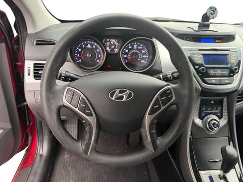Used 2013 Hyundai Elantra GLS w/ Preferred Pkg FWD image 11
