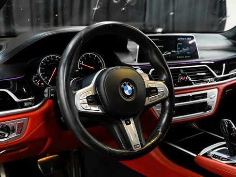 Used 2018 BMW M760i xDrive AWD/4WD image 18