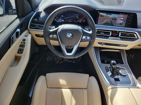 Used 2022 BMW X5 xDrive40i w/ Luxury Seating Package AWD/4WD image 15
