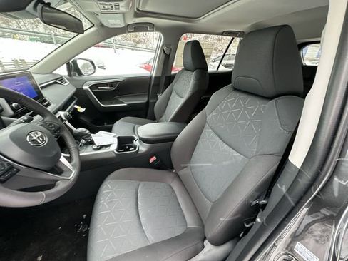 New 2025 Toyota RAV4 XLE w/ Convenience Package image 15