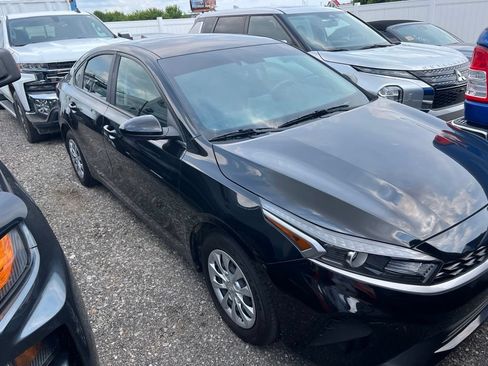 Used 2024 Kia Forte LX FWD image 15