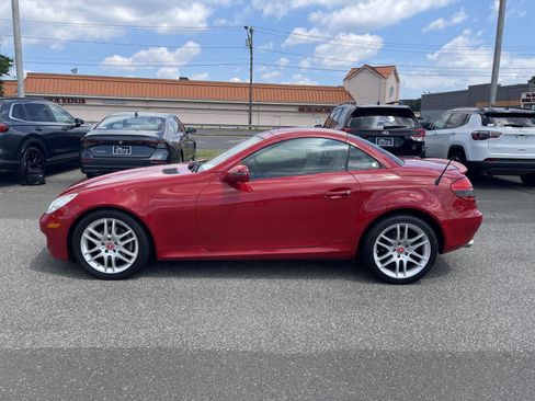 Used 2009 Mercedes-Benz SLK 300 image 16