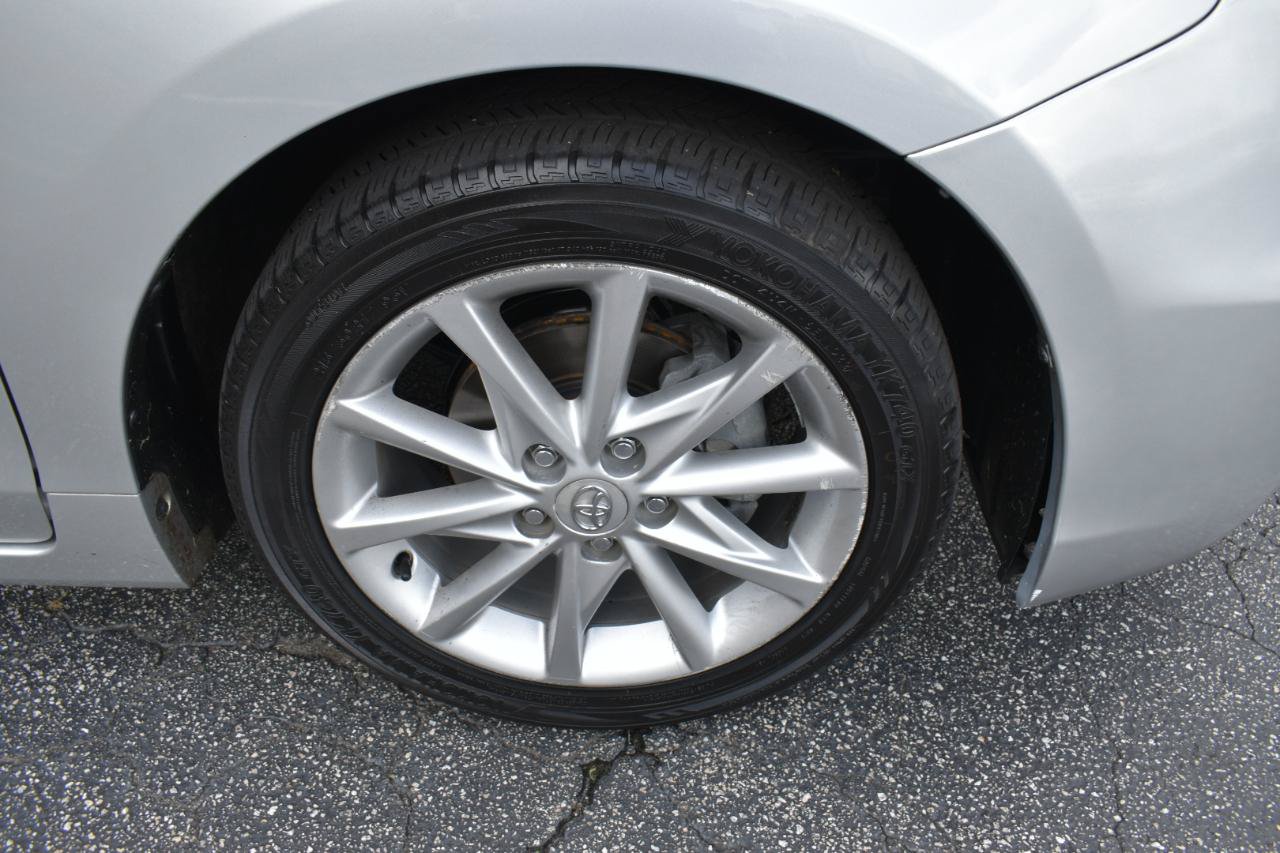 Used 2012 Toyota Prius V Five FWD image 36
