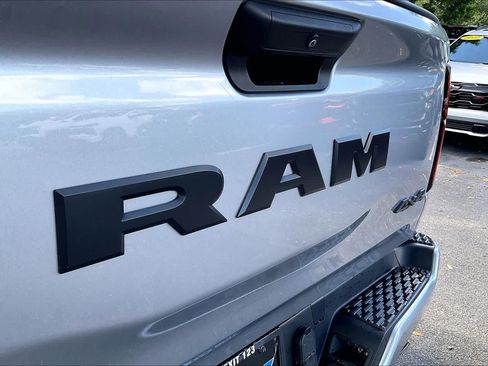 Used 2025 RAM 1500 Big Horn AWD/4WD image 9