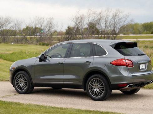Used 2013 Porsche Cayenne Diesel AWD/4WD image 7