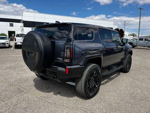 New 2025 GMC Hummer EV 2X w/ LPO, Dark Essentials Package image 5