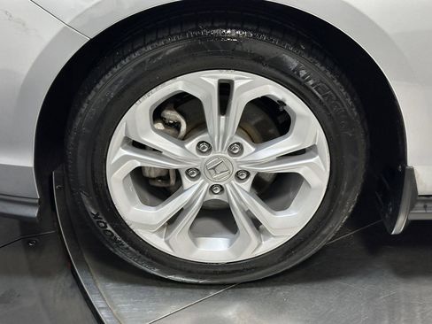 Certified 2023 Honda Accord LX image 18