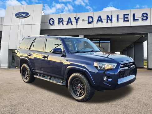 Used 2022 Toyota 4Runner SR5 image 1