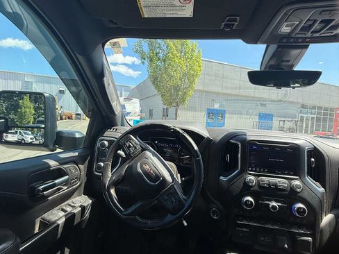 Used 2022 GMC Sierra 3500 AT4 w/ AT4 Premium Plus Package AWD/4WD image 13