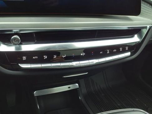 New 2025 Cadillac Lyriq Sport image 32