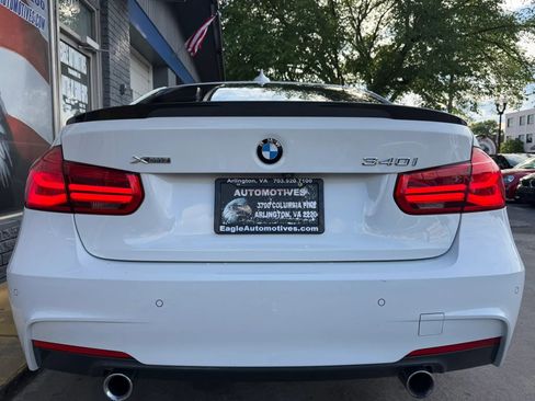 Used 2018 BMW 340i xDrive Sedan w/ Premium Package AWD/4WD image 4
