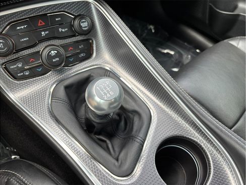 Used 2016 Dodge Challenger SRT Hellcat RWD image 37