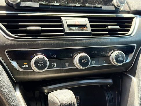 Used 2019 Honda Accord LX image 11