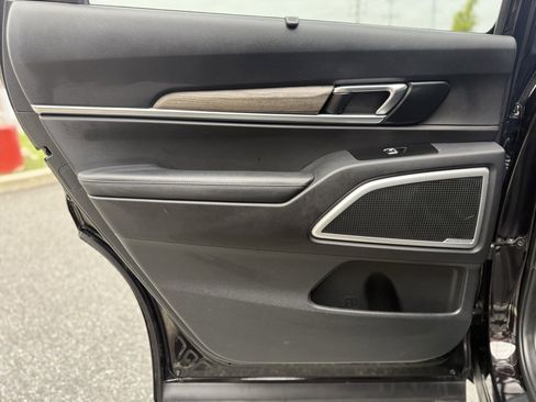 Used 2021 Kia Telluride EX w/ EX Premium Package image 16