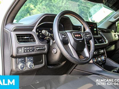 Used 2024 GMC Yukon AT4 w/ Technology Package AWD/4WD image 33