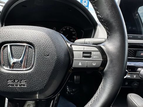 Used 2025 Honda Civic Sport image 31