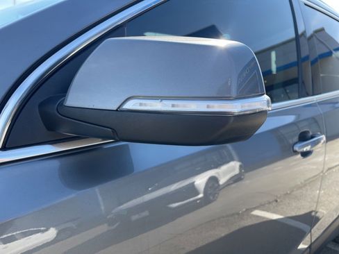 Used 2020 GMC Acadia SLE w/ Driver Convenience Package image 10