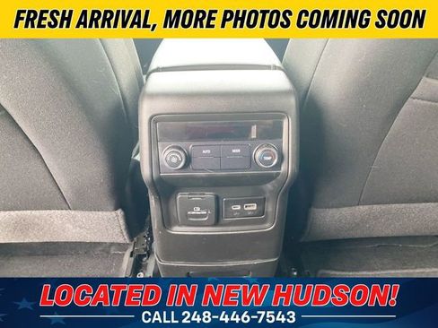Used 2021 GMC Acadia SLE w/ Driver Convenience Package image 20