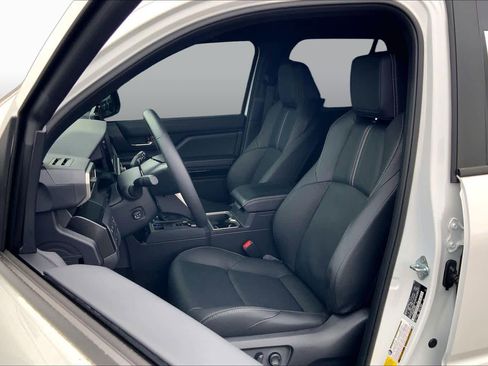 Used 2026 Toyota 4Runner Limited AWD/4WD image 8
