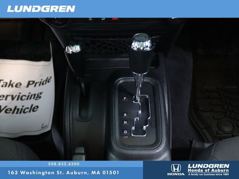 Used 2018 Jeep Wrangler Unlimited Sport S AWD/4WD image 23