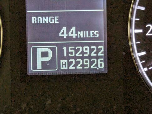 Used 2011 INFINITI G37 Journey w/ Premium Pkg image 23