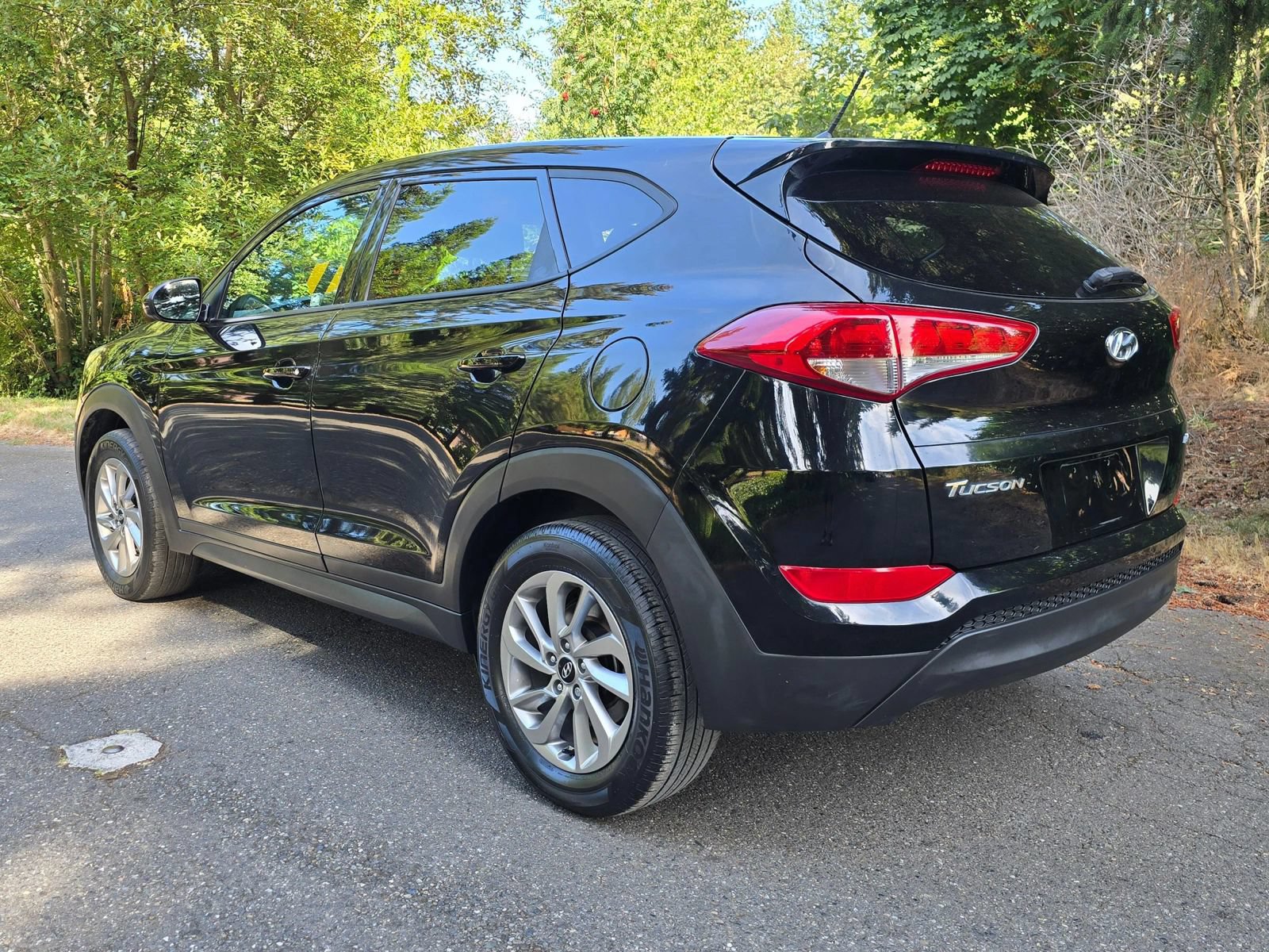 Used 2018 Hyundai Tucson SE AWD/4WD image 3