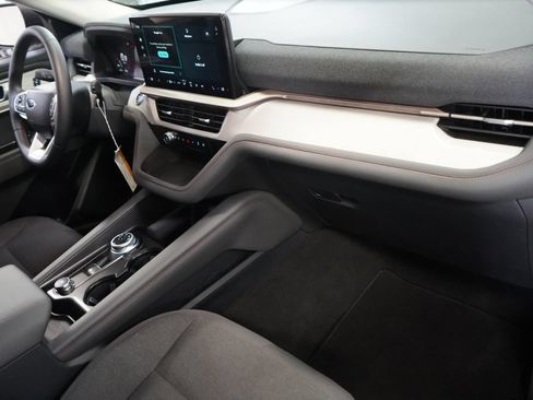 New 2026 Ford Explorer Active RWD image 21