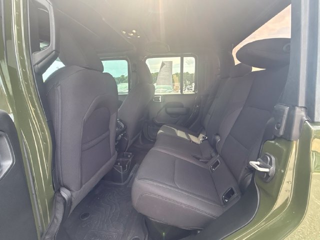 Used 2023 Jeep Gladiator Sport AWD/4WD image 31