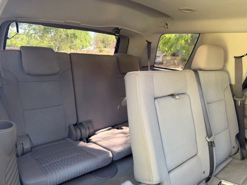 Used 2017 GMC Yukon SLE w/ Enhanced Driver Alert Package RWD image 14