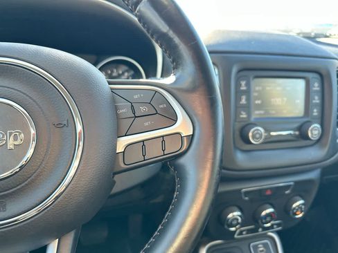 Used 2018 Jeep Compass Latitude w/ Cold Weather Group image 29