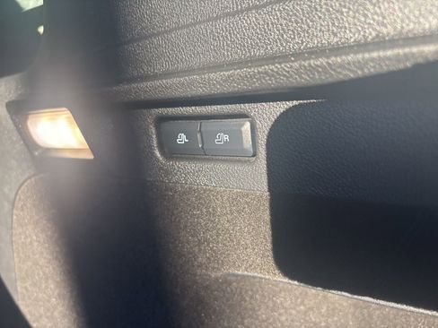 Used 2022 Lincoln Corsair Reserve w/ Sport Package image 31