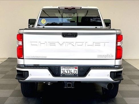 Used 2021 Chevrolet Silverado 2500 High Country w/ Z71 Off-Road Package AWD/4WD image 3