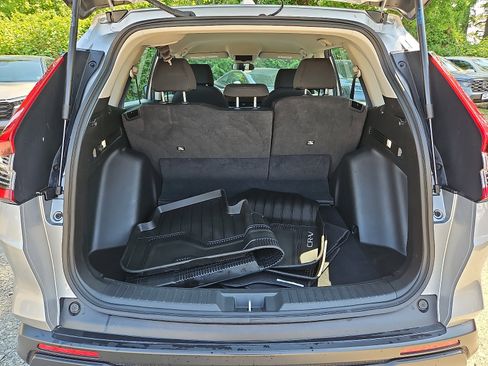 Used 2023 Honda CR-V LX image 28