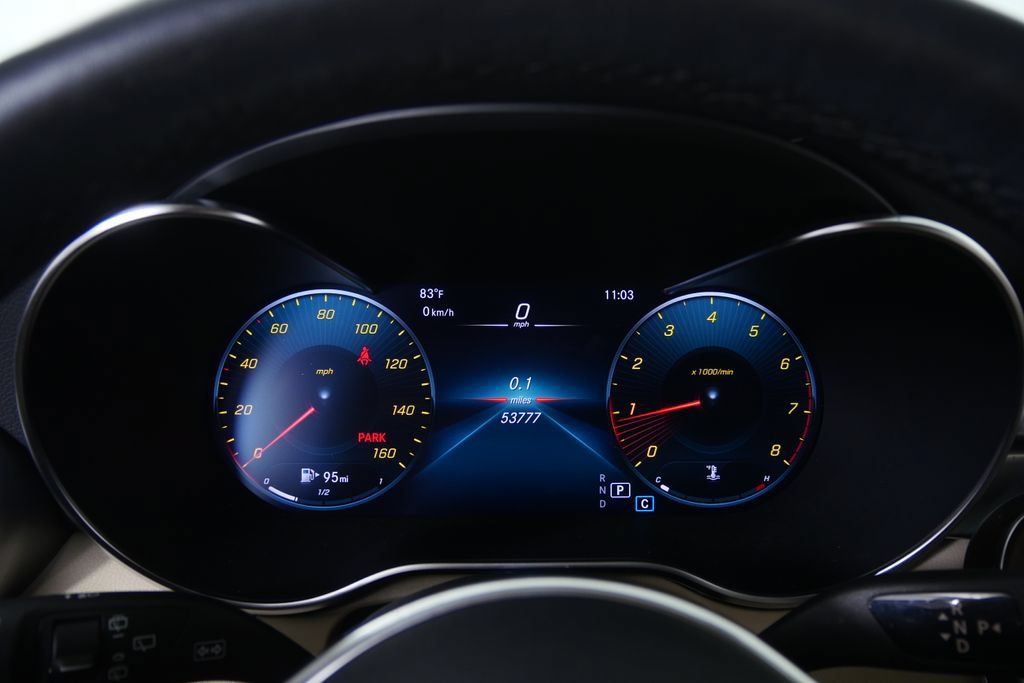 Used 2021 Mercedes-Benz GLC 300 4MATIC image 20