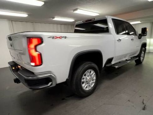 Certified 2024 Chevrolet Silverado 2500 LTZ w/ LTZ Convenience Package AWD/4WD image 8