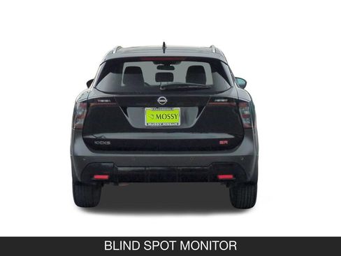 Used 2025 Nissan Kicks SR FWD image 8