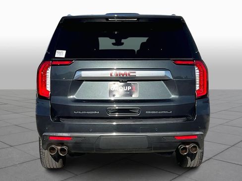 Used 2021 GMC Yukon Denali w/ Denali Premium Package image 4