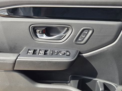 Used 2025 Honda Pilot EX-L image 26