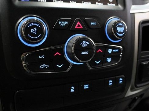 Used 2019 RAM 1500 Big Horn AWD/4WD image 27
