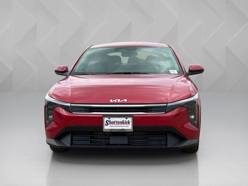 New 2026 Kia K4 FWD image 2
