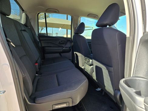 Used 2025 Honda Ridgeline Sport image 31