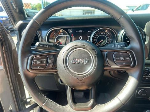 Used 2022 Jeep Gladiator Sport image 26