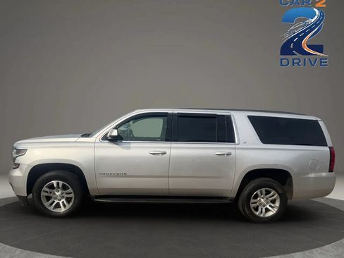 Used 2018 Chevrolet Suburban LT AWD/4WD image 9