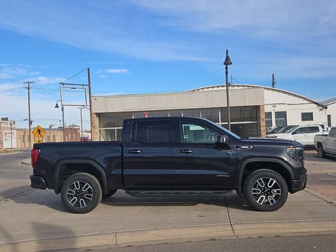New 2026 GMC Sierra 1500 AT4 w/ Technology Package image 5