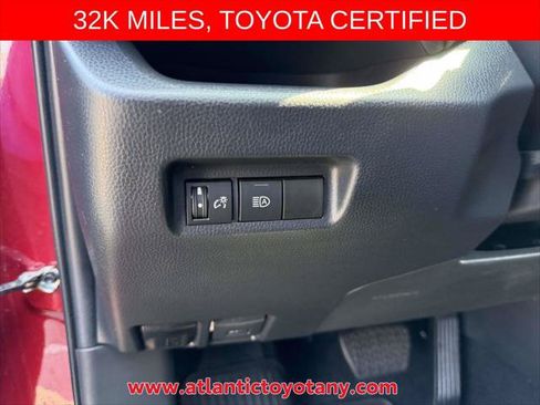 Certified 2023 Toyota RAV4 LE AWD/4WD image 29