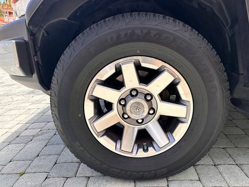 Used 2014 Toyota FJ Cruiser 4WD w/ Upgrade Package image 39