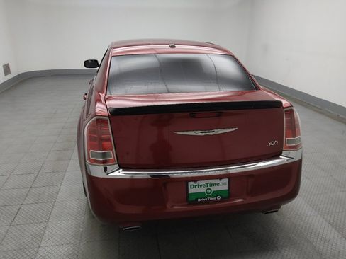 Used 2014 Chrysler 300 w/ Driver Convenience Group RWD image 6