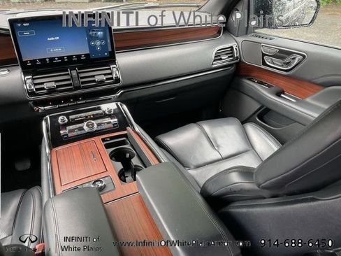 Used 2023 Lincoln Navigator L Reserve AWD/4WD image 11