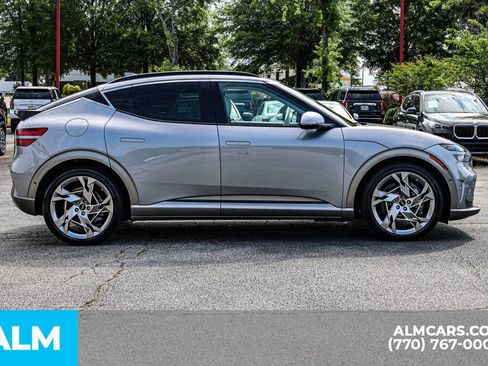 Used 2023 Genesis GV60 Performance image 10